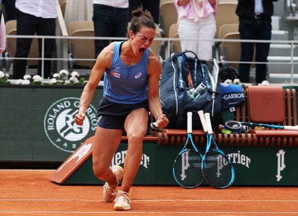 (250603) -- PARIS, June 3, 2025 -- Lois Boisson celebrates after winning the women s singles 4th round match between Jessica Pegula of the United States and Lois Boisson of France at the French Open tennis tournament at Roland Garros, Paris, France, June 2, 2025. ) (SP)FRANCE-PARIS-TENNIS-FRENCH OPEN-WOMEN S SINGLES GaoxJing 