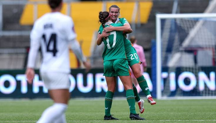 UEFA Women s Nations League 2025, Pairc Ui Chaoimh, Cork 3 6 2025 Republic of Ireland WNT vs Slovenia Ireland s Saoirse Noonan celebrates scoring her sides first goal with Caitlin Hayes Saoirse Noonan celebrates scoring her sides first goal with Caitlin Hayes 3 6 2025  Copyright: x INPHO RyanxByrnex RB1_0843