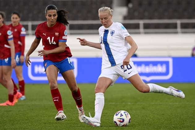 Vesna Milivojevic 14 of Serbia and Eveliina Summanen 20 of Finland during the Women s UEFA Nations League Group B3 football match between Finland and Serbia in Helsinki, Finland, on June 3, 2025. Helsinki Finland LKFTJK20250603204858NXCJ  Copyright: xEmmixKorhonenx LKFTJK20250603204858NXCJ