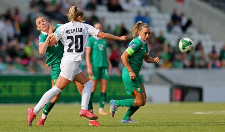 UEFA Women s Nations League 2025, Pairc Ui Chaoimh, Cork 3 6 2025 Republic of Ireland WNT vs Slovenia Slovenia s Zara KramÅ¾ar with Megan Connolly of Ireland Zara KramÅ¾ar with Megan Connolly 3 6 2025  Copyright: x INPHO RyanxByrnex RB1_2114