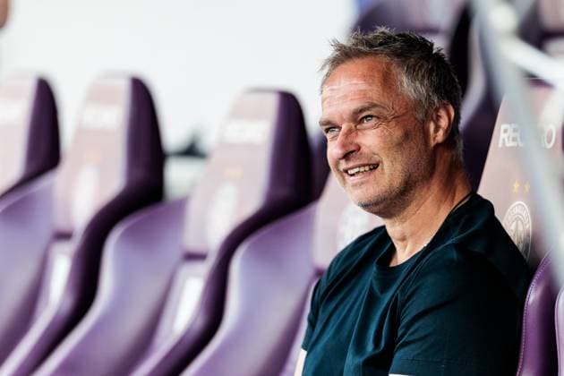 UEFA Women’s Nations League: Österreich - Deutschland; 03.06.2025 Christian Wück (Bundestrainer Deutschland) lachend, lacht UEFA Women’s Nations League: Österreich - Deutschland; Wien, Franz-Horr-Stadion am 03.06.2025 Copyright: xBEAUTIFULxSPORTS Wunderlx