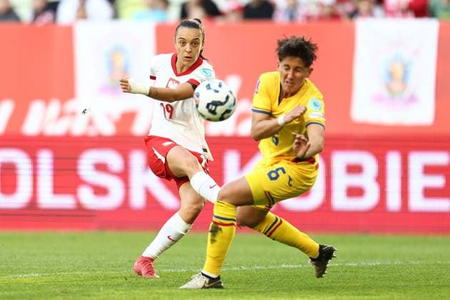 2025.06.03 Gdansk Pilka nozna Liga Narodow UEFA Kobiet Mecz Polska - Rumunia N z Natalia Padilla Maria Ficzay Foto Piotr Matusewicz PressFocus 2025.06.03 Gdansk Football UEFA Womens Nations League Poland - Romania Natalia Padilla Maria Ficzay Credit: Piotr Matusewicz PressFocus NEWSPIX.PL --- newspix.pl POLAND OUT! 