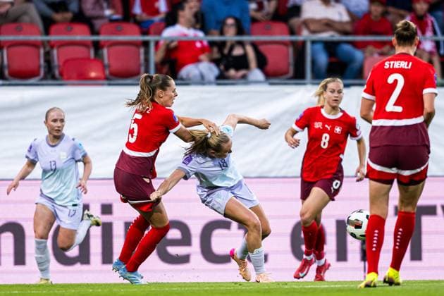250603 Noelle Maritz of Switzerland and Frida Maanum of Norway during the UEFA Women™s Nations League football match between Switzerland and Norway on June 3, 2025 in Sion. Photo: Marius Simensen BILDBYRAN COP 238 bbeng dam football fotball fotboll norge norway soccer sveits switzerland uefa women s nations league Copyright: MARIUSxSIMENSEN BB250603BB616