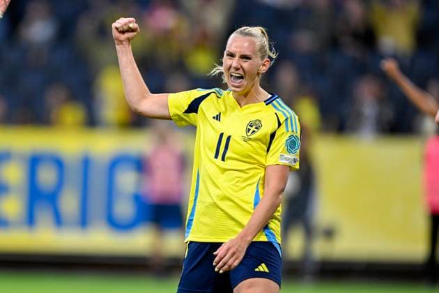 STOCKHOLM, SVERIGE 20250603 Sveriges Stina Blackstenius jublar efter att ha gjort sitt tredje mal, hattrick, till 5-1 under tisdagens match mellan Sverige och Danmark i Nations League, damer, divison A, grupp 4, pa Strawberry Arena. STOCKHOLM SVERIGE x10050x