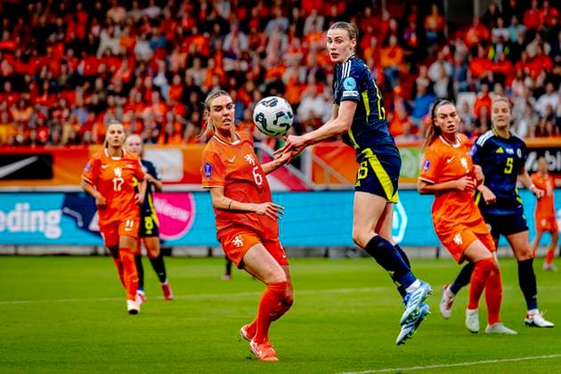 Netherlands midfielder Jill Roord, Scotland defender Jenna Clark during the match Netherlands - Scotland (women) at the Koning Willem II stadium for the UEFA Nations League women season 2024-2025 in TILBURG, Netherlands on 3 june 2025, (photo by Marcel van Dorst EYE4images DeFodi Images)