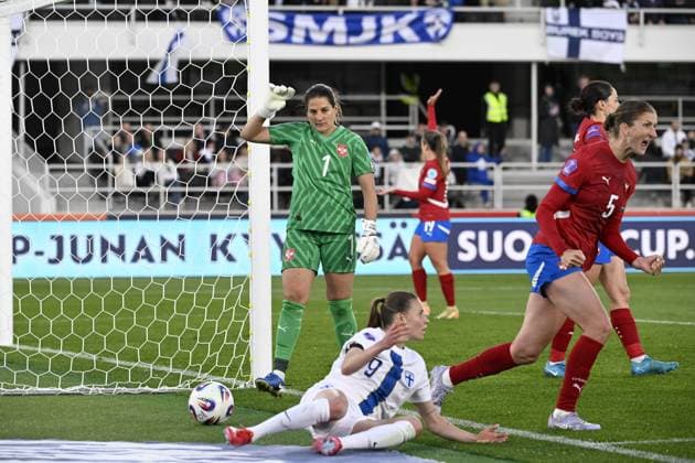 Goal keeper 1 Milica Kostic and 5 Violeta Slovic of Serbia and 9 Katariina Kosola of Finland reacts during the Women s UEFA Nations League Group B3 football match between Finland and Serbia in Helsinki, Finland, on June 3, 2025. Helsinki Finland LKFTJK20250603215453XRMR  Copyright: xEmmixKorhonenx LKFTJK20250603215453XRMR