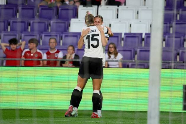Wien, Österreich 03. Juni 2025: UEFA Nations League Women - 2025 - Österreich vs. Deutschland Im Bild: v.li. Torschützin Selina Cerci (Deutschland) macht das Tor zum 3:0 für Deutschland und jubelt mit Klara Bühl Buehl (Deutschland) Generali Arena Copyright: xFotostandx xFantinix