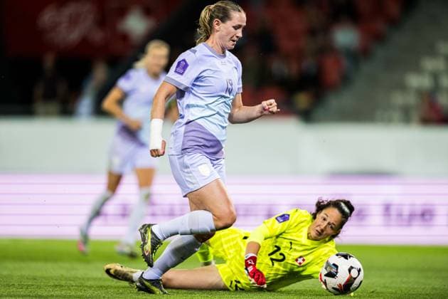 250603 Elisabeth Terland of Norway missing a chance to score during the UEFA Women™s Nations League football match between Switzerland and Norway on June 3, 2025 in Sion. Photo: Marius Simensen BILDBYRAN COP 238 bbeng dam football fotball fotboll norge norway soccer sveits switzerland uefa women s nations league Copyright: MARIUSxSIMENSEN BB250603BB751