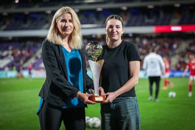 Sport Themen der Woche KW23 Sport Bilder des Tages WOMEN SOCCER - NL, AUT vs GER VIENNA,AUSTRIA,03.JUN.25 - WOMEN SOCCER - UEFA Women s Nations League, OEFB international match, Länderspiel, Nationalmannschaft Austria vs Germany. Image shows Birgit Regarter (APA) and Barbara Dunst (AUT).  GEPAxpictures xDavidxBitzan