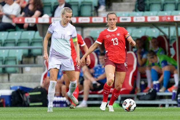 Sion, Switzerland, June 03 2025 : Lia Walti (13 Switzerland) Ada Hegerberg (14 Norway) battle for the ball (duel) during the UEFA Women s Nations League game between Switzerland and Norway at Stade de Tourbillon in Sion, Switzerland (Giuseppe Velletri SPP) Copyright: xGiuseppexVelletrix xSPPx spp-en-GiVeSp-DZ9_7761