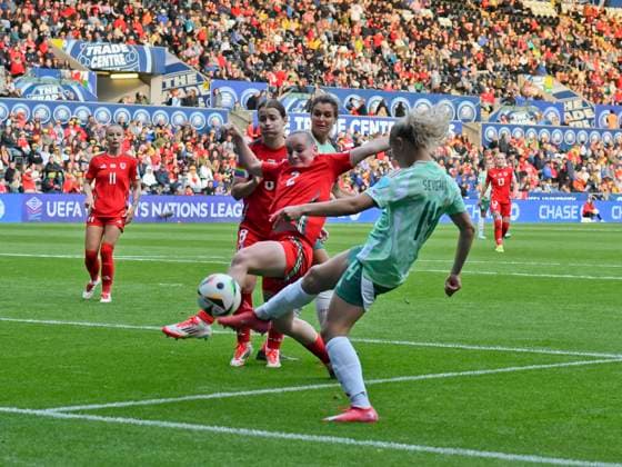 Football - Women™s Nations League - League A - Group 4 - Wales vs Igtaly - Swansea.com Stadium - Tuesday 3rd June 2025 Lily Woodham WALES WOMEN blocks the a shot from Emma Severini ITALY WOMEN COLORSPORT Winston Bynorth 