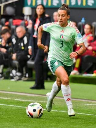 Football - Women™s Nations League - League A - Group 4 - Wales vs Igtaly - Swansea.com Stadium - Tuesday 3rd June 2025 Elisabetta Oliviero ITALY WOMEN on the attack COLORSPORT Winston Bynorth 