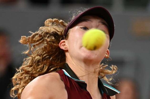 Mirra Andreeva VS Lois Boisson à Roland Garros le 4 juin 2025 Julien Mattia Le Pictorium Le Pictorium MAXPPP - Paris 04 06 2025 Roland Garros 2025: Mirra Andreeva () affronte Lois Boisson (FRA) en quart de finale du tournoi du grand chelem, sur le court Philippe Chatrier, à Paris, le 4 Juin 2025, au stade Roland-Garros, - 04 06 2025 - France Ile-de-France Paris - Julien Mattia Le Pictorium Roland Garros 2025: Mirra Andreeva () faces Lois Boisson (FRA) in the quarter-finals of the Grand Slam tournament, on the Philippe Chatrier court, in Paris, on June 4, 2025, at the Roland-Garros stadium, - 04 06 2025 - France Ile-de-France (region) Paris - Julien Mattia Le Pictorium Paris Ile-de-France France Copyright: xLexPictorium MAXPPPxJulienxMattiax xLexPictoriumx PTR202506046084 PTR202506046084