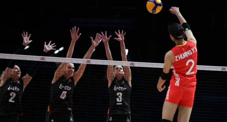 (250604) -- BEIJING, June 4, 2025 -- Belgium s Elise Van Sas, Nathalie Lemmens and Britt Herbots (1st L to 3rd L) block the ball during the pool 3 match between China and Belgium at the Women s Volleyball Nations League (VNL) 2025 at the National Indoor Stadium in Beijing, China, June 4, 2025. ) (SP)CHINA-BEIJING-VOLLEYBALL-VNL-CHINA VS BELGIUM(CN) HanxYan 