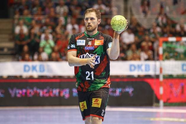 04.06.2025, xgox, Handball - Daikin HBL, SC Magdeburg - SG Flensburg-Handewitt emspor, v.l. Albin Lagergren (Magdeburg, 21) am Ball, plays the ball Magdeburg