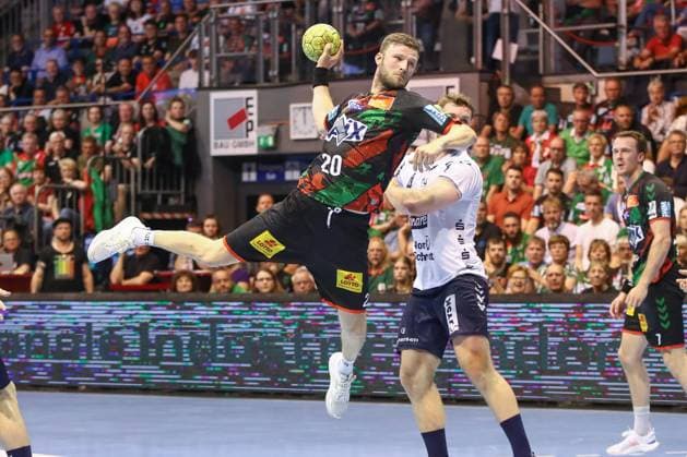 04.06.2025, xgox, Handball - Daikin HBL, SC Magdeburg - SG Flensburg-Handewitt emspor, v.l. Philipp Weber (Magdeburg, 20) wirft Tor, Torschuetze, erzielt Tor, Treffer, scores the goal Magdeburg