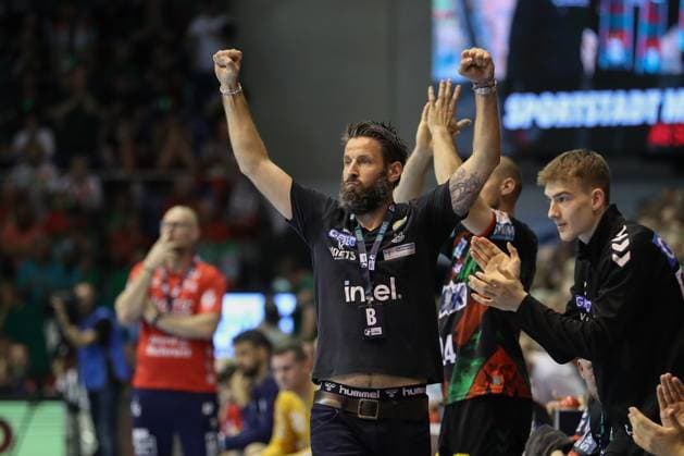 04.06.2025, xtgx, Handball, Daikin HBL, SC Magdeburg - SG Flensburg Handewitt v.l. Bennet Wiegert (Magdeburg, Trainer) Jubel, Torjubel, jubelt ueber das Tor, celebrate the goal, celebration Magdeburg