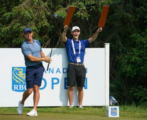 June 4, 2025, Alton, On, CANADA: A marshal reacts to the tee shot of Rory McIlroy during the RBC Canadian Open Golf Pro Am in Alton, Ont., Wednesday, June 4, 2025. 20250604 RBC CANADIAN OPEN PRO AM  - ZUMAc35_ 20250604_zaf_c35_090 Copyright: xPeterxPowerx