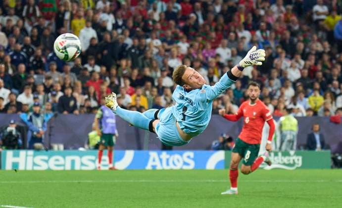 Bilder des Jahres 2025, Sport 06 Juni Sport Themen der Woche KW23 Sport Bilder des Tages Francisco Conceicao, POR 26 scores, shoots 1-1 goal , Tor, Treffer, Torschuss, Marc-Andre ter STEGEN, DFB 1 too late in the UEFA Nations League 2025 semi final match GERMANY - PORTUGAL 1-2 in Season 2024 2025 at June 4, 2025 in Munich, Germany.