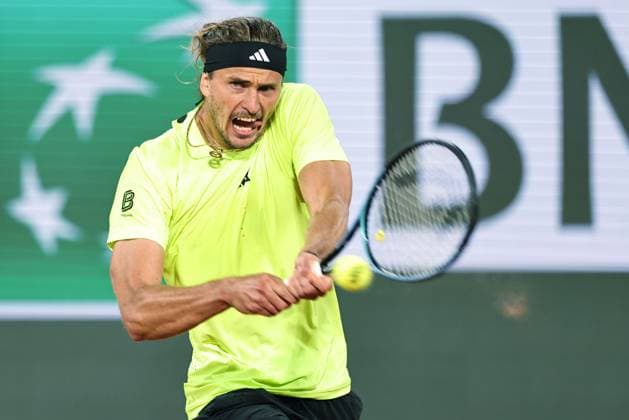 Alexander Zverev, GER, during quarterfinal of 2025 French Open at Roland Garros, Paris, 04 06 2025; -