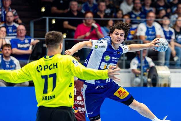 04.06.2025, GER, Handball, Maenner, Saison 24 25, 1.Daikin Handball Bundesliga, 33.Spieltag, ThSV Eisenach - 1.VfL Potsdam Mark Ferjan (1.VfL Potsdam) Gian Attenhofer (ThSV Eisenach,11) 99817 Eisenach Werner-Assmann-Halle Am Sportp Thueringen Deutschland