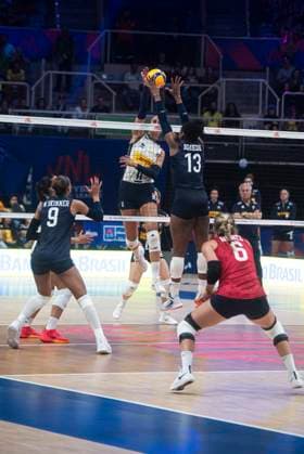 USA vs Italy RIO DE JANEIRO, RJ - 04.06.2025: USA VS ITALY - Italy& 39;s women& 39;s volleyball team debuts in the VNL by beating the United States, at Maracanazinho in Rio de Janeiro, RJ, this Wednesday (04). (Photo: Letycia Miller Fotoarena) x2749343x  LetyciaxMiller