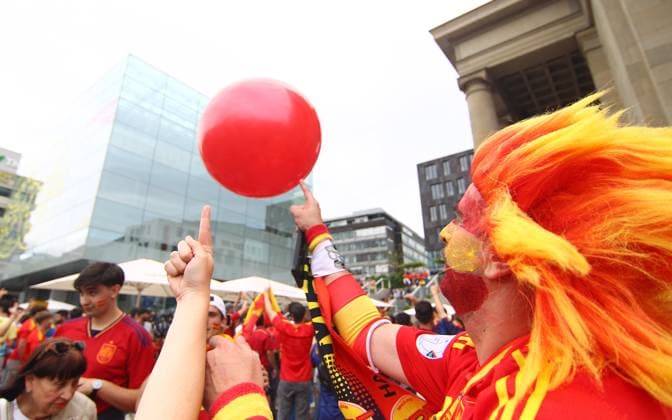 Fans in der Stadt vor dem Spiel Frankreich-Spanien , UEFA Nations League , Fußball , in Stuttgart , Baden-Württemberg , Deutschland . Juni 05, 2025 . Photo by: Davide Elias Ipa Photo Pressefoto DENL Copyright: xDavidexEliasx
