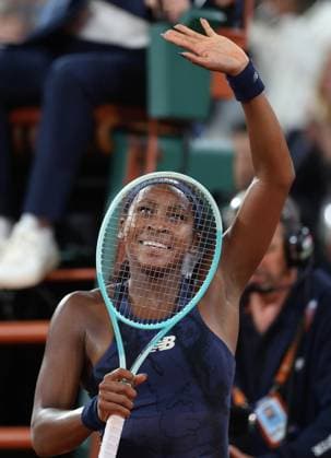 Coco Gauff of USA celebrates French Open Tennis, Day Twelve, Tennis, Roland Garros, Paris, France - 05 Jun 2025 EDITORIAL USE ONLY No use with unauthorised audio, video, data, fixture lists, club league logos or live services. Online in-match use limited to 120 images, no video emulation. No use in betting, games or single club league player publications. Copyright: xEllaxLing Shutterstockx 15337997cf