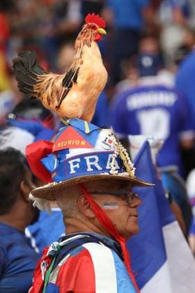 2025.06.05 xJFx UEFA Nations League 2024 25 Halbfinale Spanien - Frankreich v.l., Frankreich Fans,Stimmung, Schals, Trikots, Emotionens vor dem Spiel (UEFA REGULATIONS PROHIBIT ANY USE OF PHOTOGRAPHS as IMAGE SEQUENCES and or QUASI-VIDEO) Copyright: JoaquimxFerreira