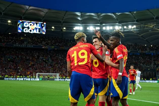 Mikel Merino (Spain) celebrates after scoring second goal during the UEFA Nations League match between Spain and France at Mercedes-Benz Arena Stuttgart Germany on 05 June 2025. Stoccarda Mercedes-Benz Arena Stoccarda Germany Copyright: xPhotoxGoalxPix MatteoxCiambellix SP24-1209-030