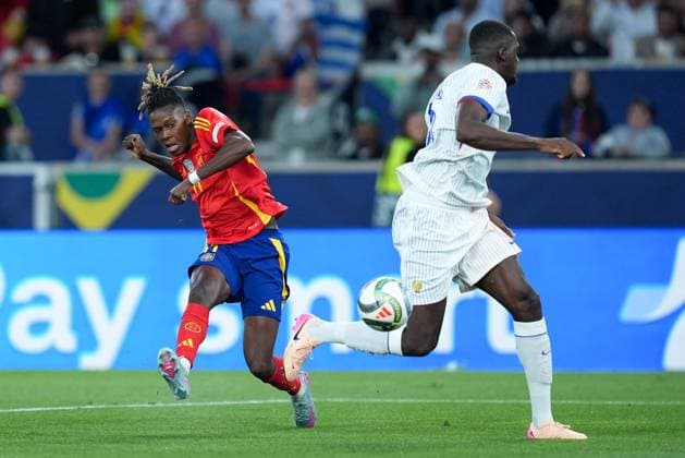 Nico Williams (Spain) during the UEFA Nations League match between Spain and France at Mercedes-Benz Arena Stuttgart Germany on 05 June 2025. Stoccarda Mercedes-Benz Arena Stoccarda Germany Copyright: xPhotoxGoalxPix MatteoxCiambellix SP24-1209-001