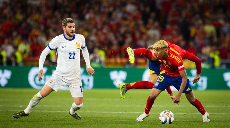 Stuttgart, Germany. 05th Jun 2025. Lamine Yamal (ESP) Pedro Porro (ESP) Theo Hernandez (FRA) Spain - France Spanien - Frankreich 05.06.2025