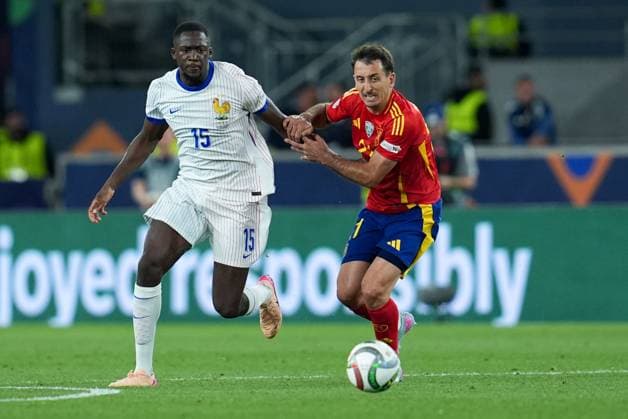 Mikel Oyarzabal, Ibrahima Konate controls the ball, UEFA Nations League 2025 Semi-final, Spain and France, Stuttgart Arena, June 5, 2025, Stuttgart, Germany.