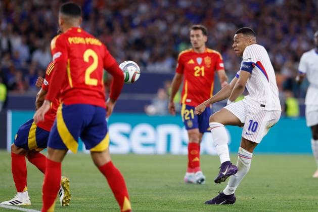 June 5, 2025, Stuttgart, Stuttgart, Germany: Kylian Mbappe of France in action during the UEFA Nations League Semi Final match between Spain and France at Stuttgart Arena on June 5, 2025, in Stuttgart, Germany. Stuttgart Germany - ZUMAa181 20250605_zaa_a181_129 Copyright: xDennisxAgyemanx