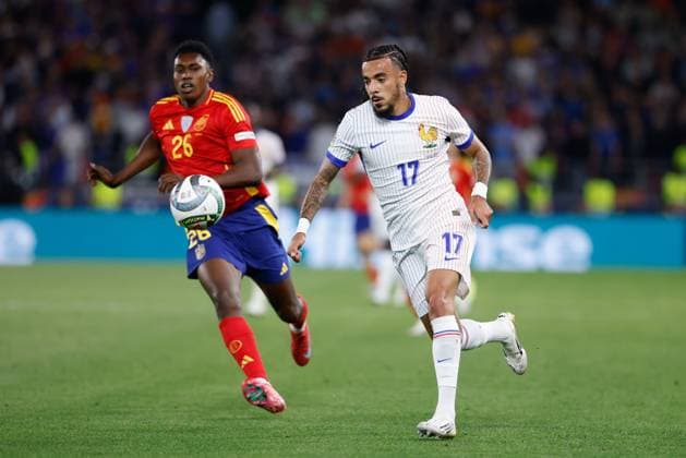 June 5, 2025, Stuttgart, Stuttgart, Germany: Malo Gusto of France in action during the UEFA Nations League Semi Final match between Spain and France at Stuttgart Arena on June 5, 2025, in Stuttgart, Germany. Stuttgart Germany - ZUMAa181 20250605_zaa_a181_172 Copyright: xDennisxAgyemanx