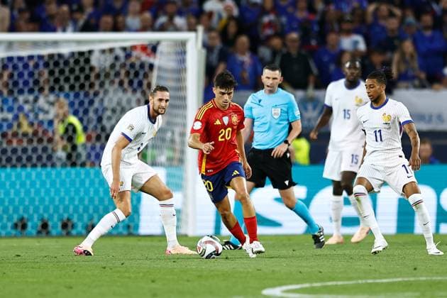 Pedri (ESP), JUNE 5, 2025 - Football Soccer : UEFA Nations League Semi-finals match between Spain 5-4 France at the Stuttgart Arena in Stuttgart, Germany. Noxthirdxpartyxsales  (293789739)