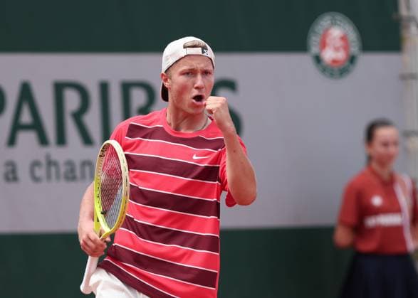 Max Schoenhaus (GER) macht die Faust und jubelt, Jubel,Freude,Emotion, Jungen Einzel, Boys Singles Copyright: xJuergenxHasenkopfx