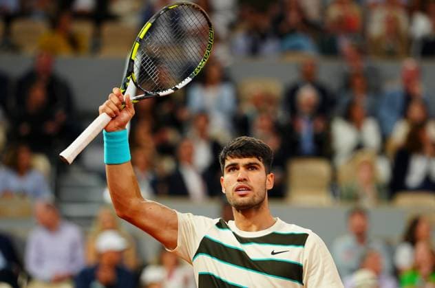 Carlos Alcaraz celebrates French Open Tennis, Day Thirteen, Tennis, Roland Garros, Paris, France - 06 Jun 2025 EDITORIAL USE ONLY No use with unauthorised audio, video, data, fixture lists, club league logos or live services. Online in-match use limited to 120 images, no video emulation. No use in betting, games or single club league player publications.  Copyright: xJavierxGarcia Shutterstockx 15338000q