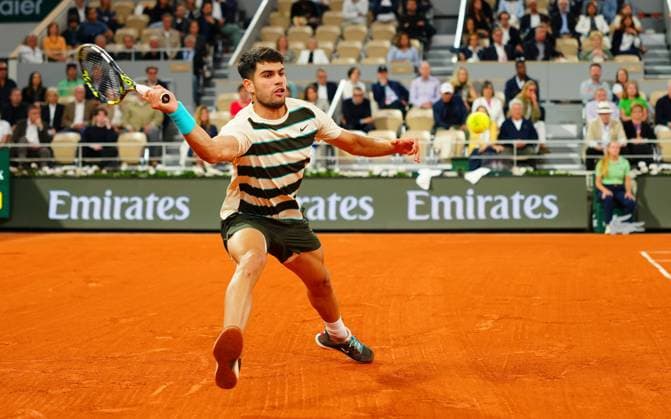 Carlos Alcaraz French Open Tennis, Day Thirteen, Tennis, Roland Garros, Paris, France - 06 Jun 2025 EDITORIAL USE ONLY No use with unauthorised audio, video, data, fixture lists, club league logos or live services. Online in-match use limited to 120 images, no video emulation. No use in betting, games or single club league player publications.  Copyright: xJavierxGarcia Shutterstockx 15338000am