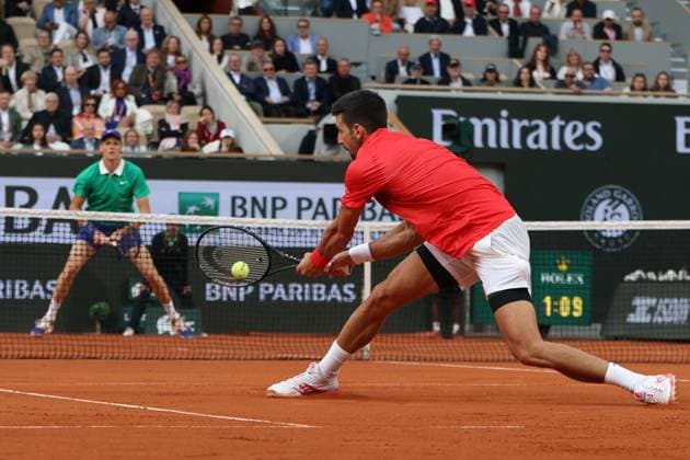 June 6, 2025, Paris, Celestynow, France: NOVAK DJOKOVIC of Serbia and JANNIK SINNER of Italy during the match in semi final men s singles of French Open 2025 at Roland Garros in Paris. Paris France - ZUMAc278 20250606_zsp_c278_044 Copyright: xMarcinxCholewinskix