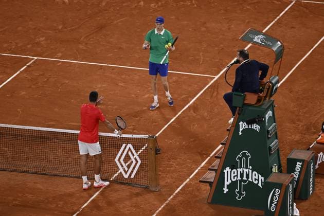 2025 Roland-Garros - Day 13 PARIS, FRANCE - JUNE 6: Novak Djokovic of Serbia discusses a point during match against Jannik Sinner of Italy during men s singles semi-final match on day 13 of the French Open tennis tournament on Court Philippe-Chatrier at the Roland-Garros Complex in Paris, France on June 6, 2025. Burak Akbulut Anadolu Paris France. Editorial use only. Please get in touch for any other usage.  Copyright: x2025xAnadoluxBurakxAkbulutx