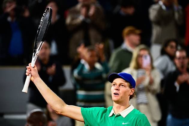 TENNIS : Roland Garros 2025 - Internationaux de France - 06 06 2025 Jannik Sinner ( Italy ) celebrates during the 2025 French Open at Roland Garros on Juin 06 , 2025 in Paris, France. ( Photo Dante Badano PSNewz ) - ParisFrance  Copyright: xx