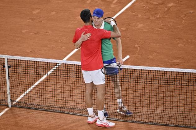 2025 Roland-Garros - Day 13 PARIS, FRANCE - JUNE 6: Italy s Jannik Sinner and Serbia s Novak Djokovic greet each other at the net after their men s singles semi-final match on day 13 of the French Open tennis tournament at the Roland-Garros Complex in Paris, France on June 6, 2025. Burak Akbulut Anadolu Paris France. Editorial use only. Please get in touch for any other usage.  Copyright: x2025xAnadoluxBurakxAkbulutx