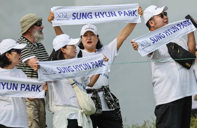 June 06, 2025: Fans show up for support for Sung Hyun during the ShopRite LPGA, Golf Damen Classic Presented by Acer in Galloway, NJ. CSM Galloway United States of America - ZUMAc04_ 20250606_zma_c04_057 Copyright: xMikexLangishx