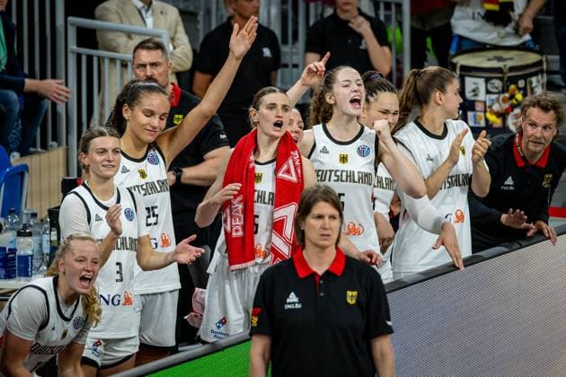 Basketball Heidelberg 06.06.2025 Testspiel DBB Frauen Damen Deutschland (GER) - Türkei (TUR) Emma Eichmeyer (Deutschland, No.18) Alexandra Wilke (Deutschland, No.03) Clara Bielefeld (Deutschland, No.25) Alina Hartmann (Deutschland, No.16) Jessika Schiffer (Deutschland, No.55) Hilke Feldrappe (Deutschland, No.05) Elea Gaba (Deutschland, No.17) Mailien Rolf (Deutschland, No.23) vlnr.