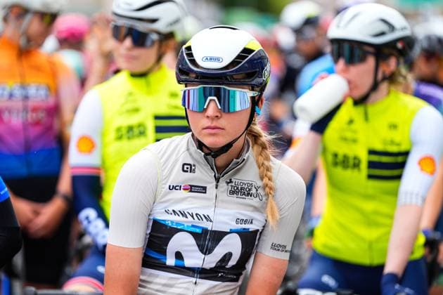 2025 Lloyds Tour of Britain Women Picture by Olly Hassell SWpix.com - 07 06 2025 - Cycling - UCI Women s World Tour - 2025 Lloyds Tour of Britain Women - Stage 3: The Scottish Borders Stage, Kelso - Cat Ferguson in the Best Young Rider jersey Copyright: x xSWpix.comx(t axPhotographyxHubxLtd)xOllyxHassell SWpix.comx SWP-2945-0307