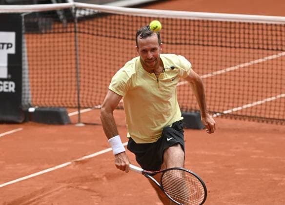 Czech Davis Cup winner Radek Stepanek returns a ball to Czech tennis player Maxim Mrva during their exhibition match at the UniCredit Czech Open, ATP, Tennis Herren Challenger tour in Prostejov, Czech Republic, June 7, 2025. (CTKxPhoto LudekxPerina) CTKPhotoP2025060702190  CTKPhotoP2025060702190