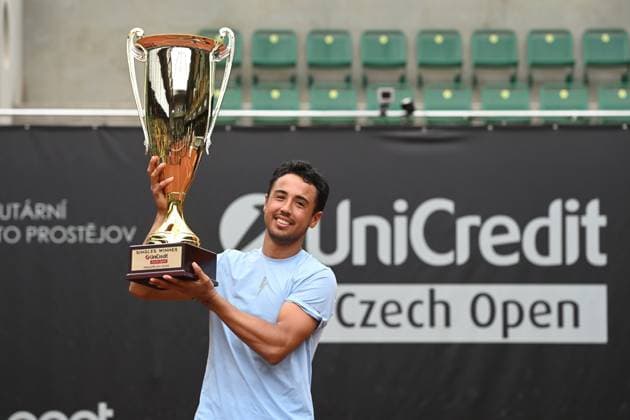 Hugo Dellien of Bolivia, winner of the final match against Tseng Chun-Hsin of Taiwan, holds trophy at the UniCredit Czech Open, ATP, Tennis Herren Challenger tour in Prostejov, Czech Republic, June 7, 2025. (CTKxPhoto LudekxPerina) CTKPhotoP2025060702745  CTKPhotoP2025060702745
