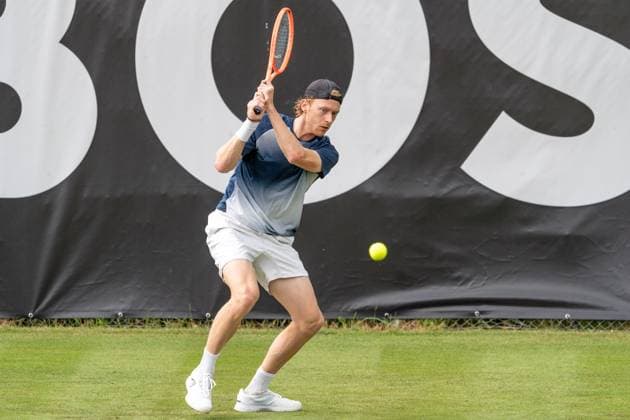 Konzentrierter Blick von Max Wiskandt beim Rueckhandschlag, Max Wiskandt vs. Yannick Hanfmann, Tennis, ATP, Tennis Herren Turnier, Boss-Open, Court No. 1, Qualifikation, 07.06.2025, Max Wiskandt vs. Yannick Hanfmann, Tennis, ATP-Turnier, Boss-Open, Court No. 1, Qualifikation, 07.06.2025, Stuttgart Copyright: xEibner-Pressefoto EdwardxCheungx EP_ECG