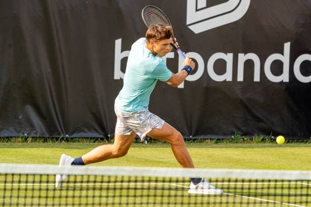 Rueckhandschlag von Patrick Zahraj, Marton Fucsovics vs. Patrick Zahraj, Tennis, ATP, Tennis Herren Turnier, Boss-Open, Court No. 1, Qualifikation, 07.06.2025, Marton Fucsovics vs. Patrick Zahraj, Tennis, ATP-Turnier, Boss-Open, Court No. 1, Qualifikation, 07.06.2025, Stuttgart Copyright: xEibner-Pressefoto EdwardxCheungx EP_ECG